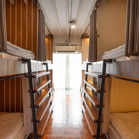 Bed Addict Hostel Τσιάνγκ Μάι Εξωτερικό φωτογραφία