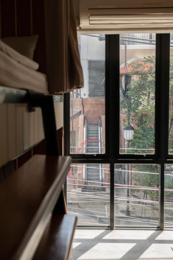 Bed Addict Hostel Τσιάνγκ Μάι Εξωτερικό φωτογραφία
