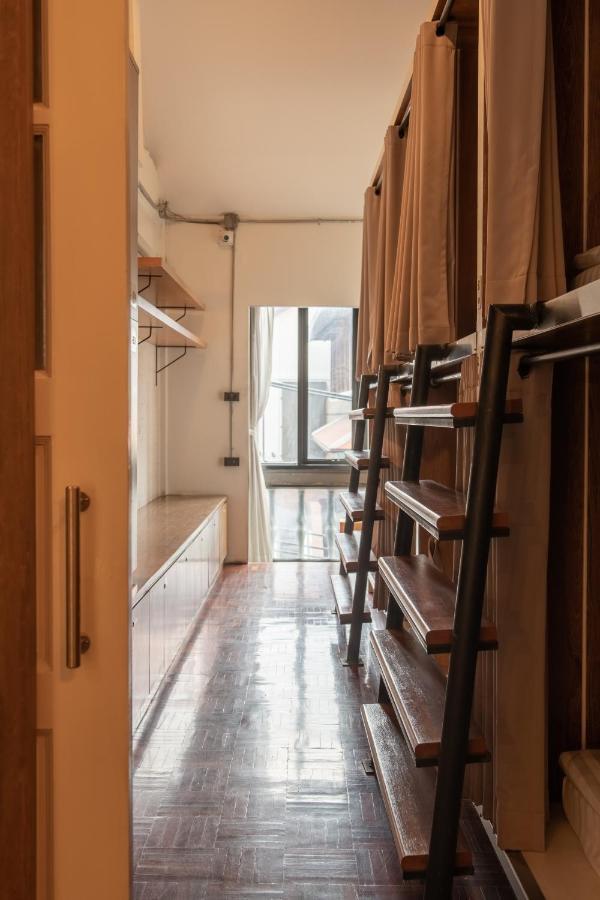 Bed Addict Hostel Τσιάνγκ Μάι Εξωτερικό φωτογραφία