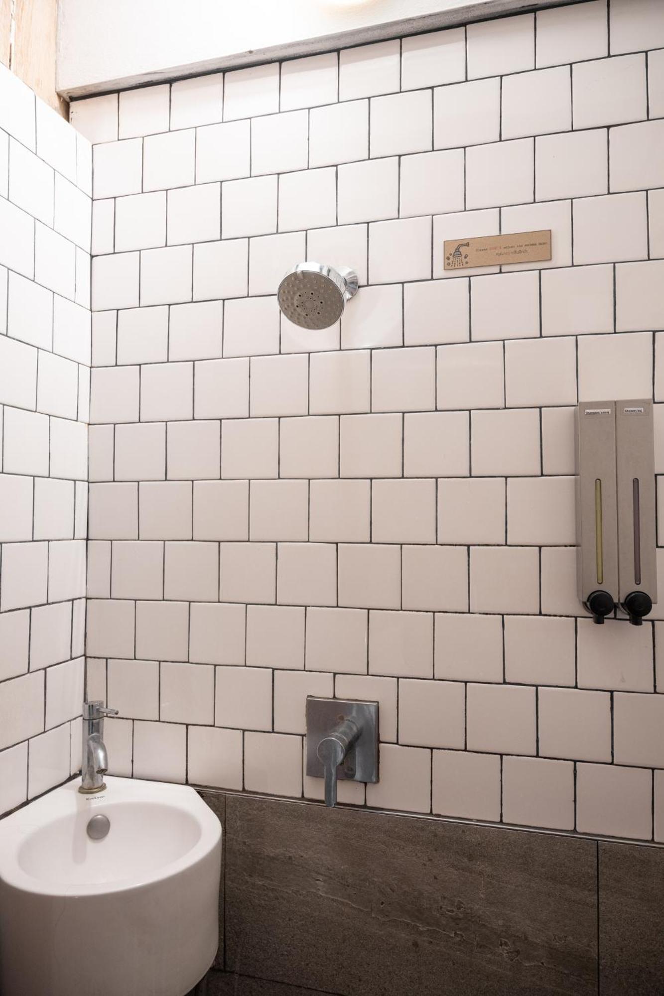 Bed Addict Hostel Τσιάνγκ Μάι Εξωτερικό φωτογραφία