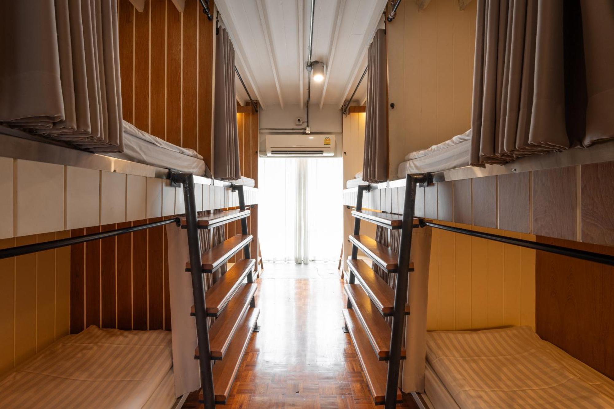 Bed Addict Hostel Τσιάνγκ Μάι Εξωτερικό φωτογραφία