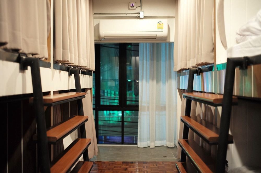 Bed Addict Hostel Τσιάνγκ Μάι Εξωτερικό φωτογραφία
